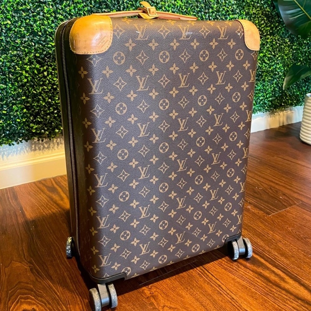 Louis Vuitton Horizon 55 Carry On Luggage